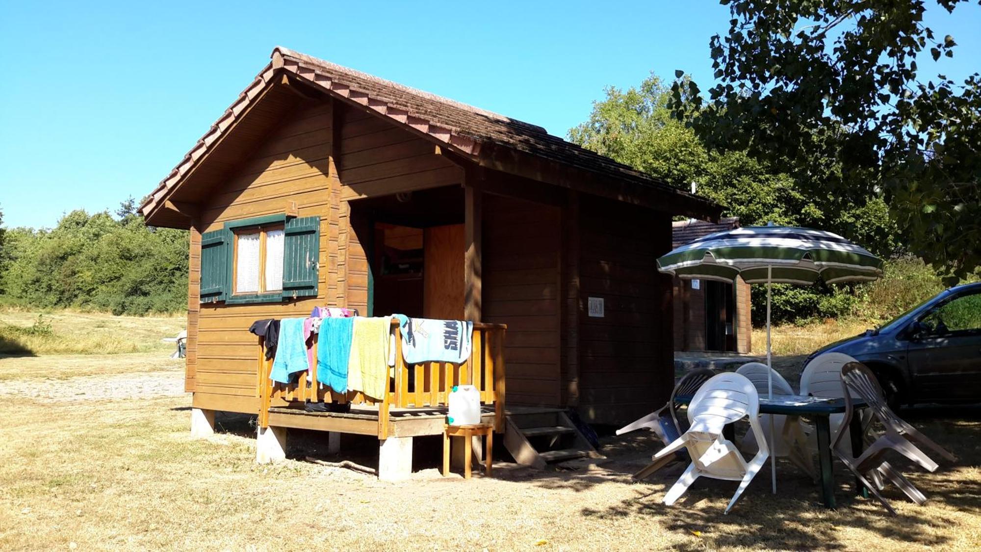 Camping De Saulieu Esterno foto